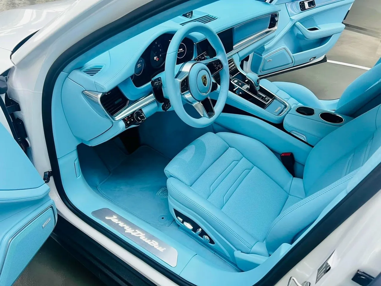 Vì sao nên bọc ghế ô tô?